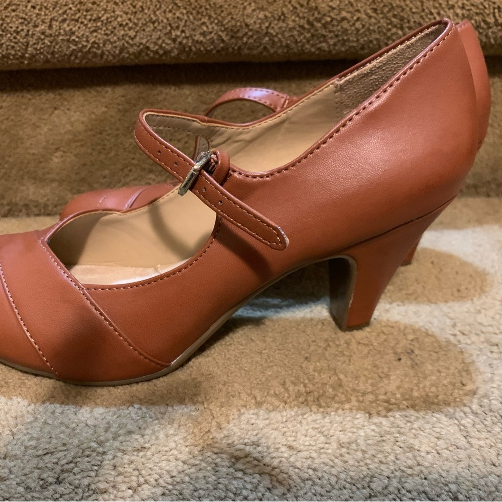 Naturalizer Brown Mary Jane Heels